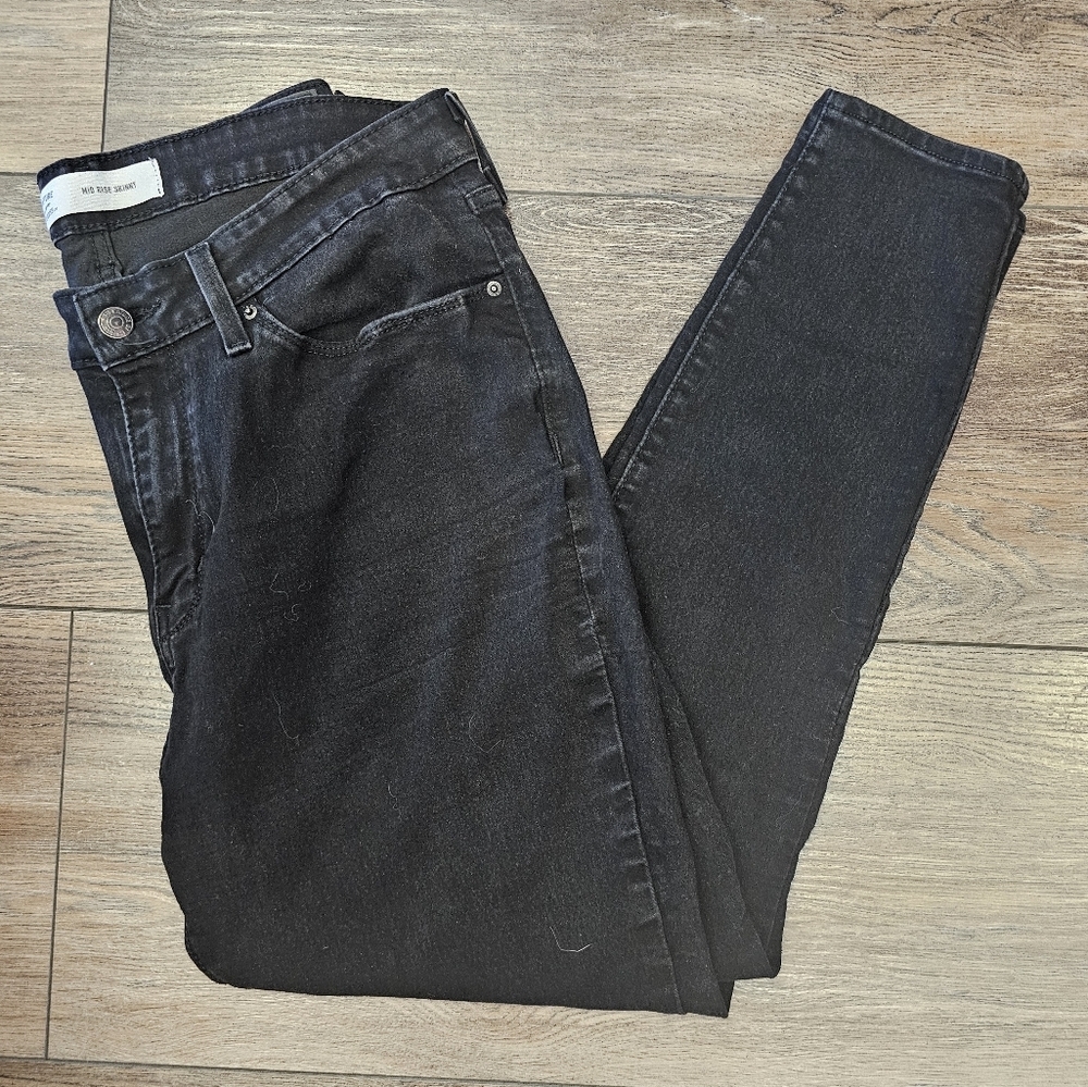 Black stretchy, levis, midrise, casual, office,